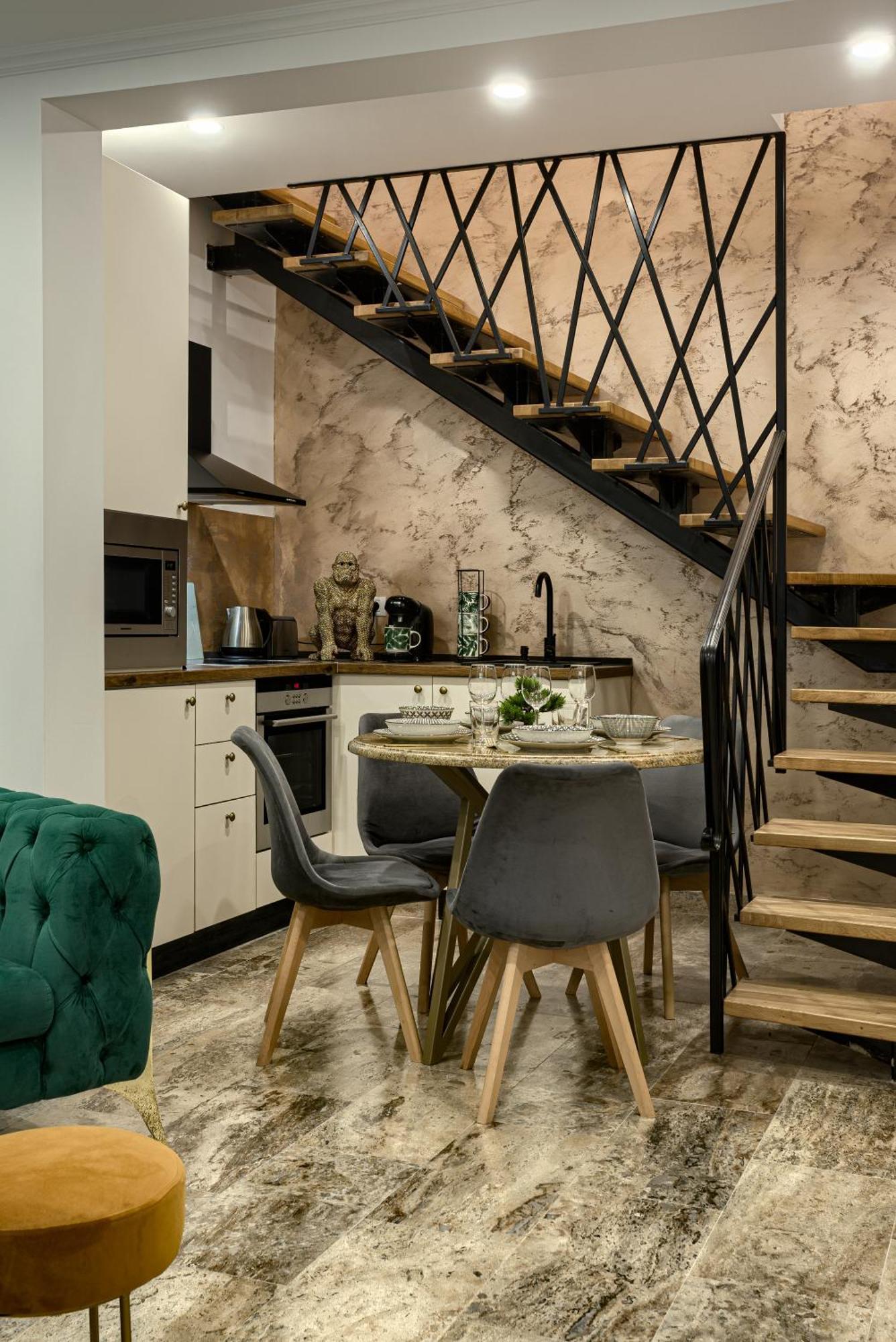 Sika Palladium Garden & Spa Central Apartment Arad Bagian luar foto