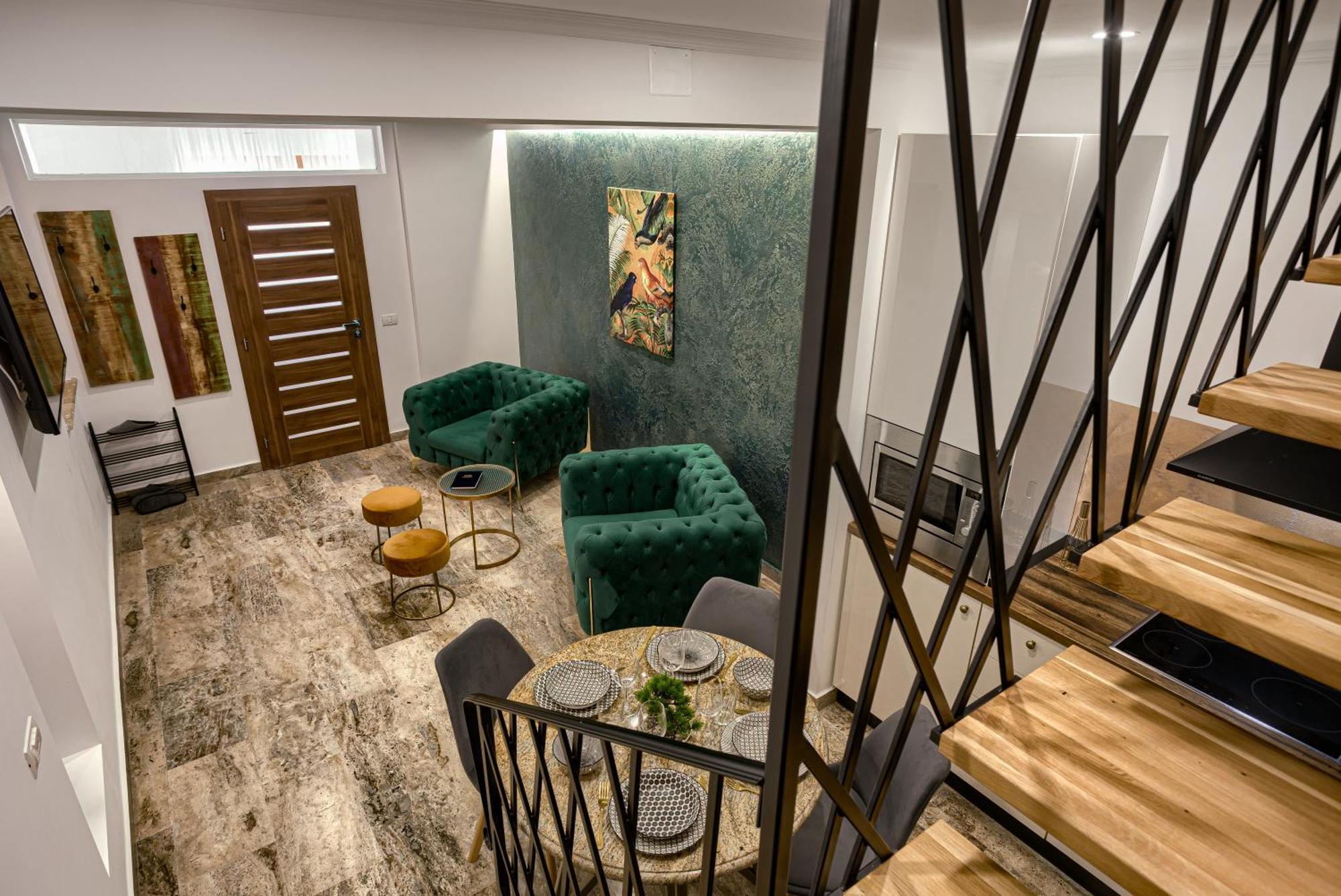 Sika Palladium Garden & Spa Central Apartment Arad Bagian luar foto