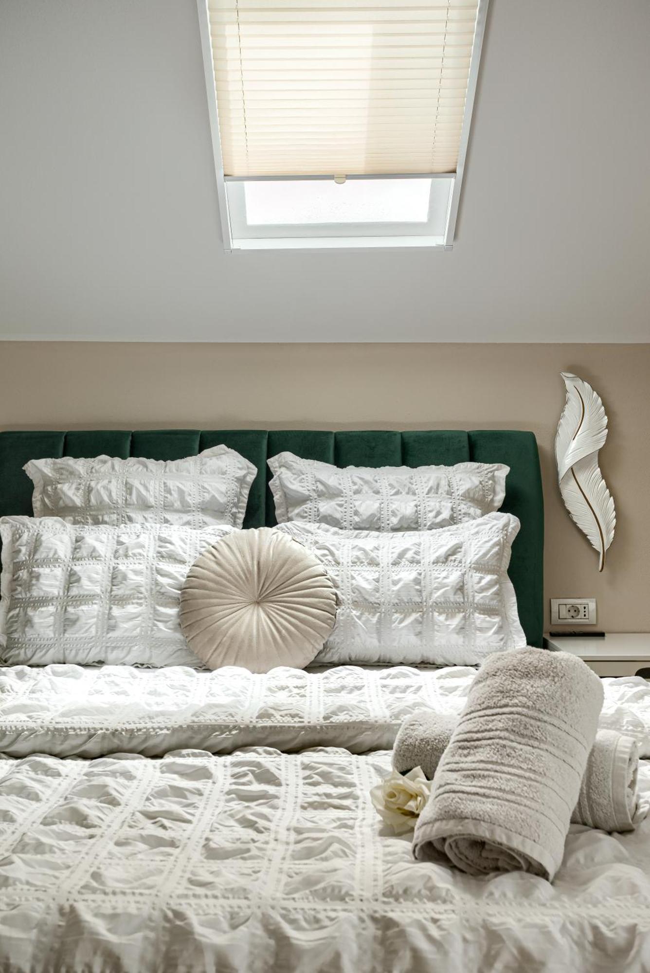 Sika Palladium Garden & Spa Central Apartment Arad Bagian luar foto