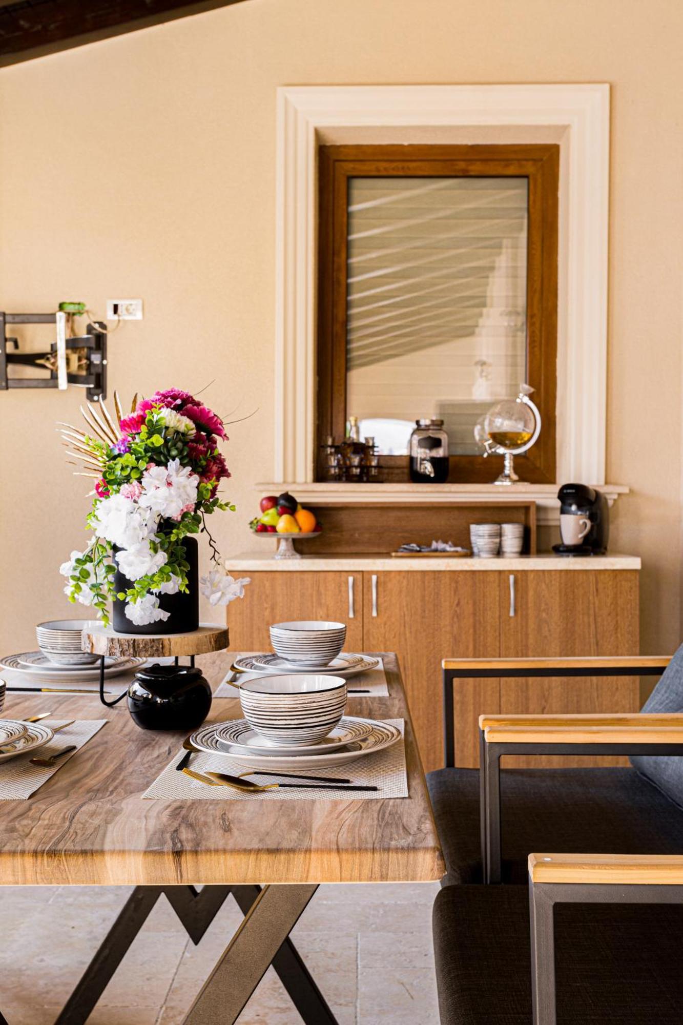Sika Palladium Garden & Spa Central Apartment Arad Bagian luar foto